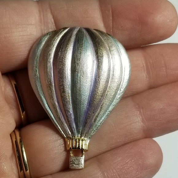 Relisted - Vintage hot air balloon brooch pastel pin flying jewelry - Picture 9 of 9